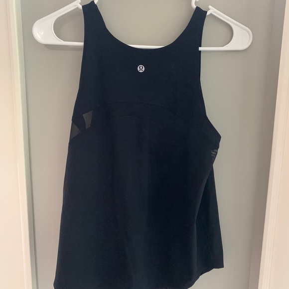 Lululemon Water: Sun Runner Tank - Picture 7 of 8